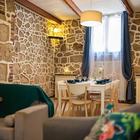Maison De Familiale, 5 Chambres, Terrasse, A 20 Minutes Du Centre Nice